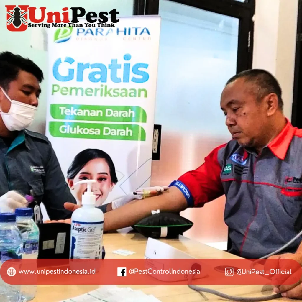 Direktur Utama Perusahaan Pengendalian Hama (Pest Control) PT. Atoz Mega Indonesia, Sedang melakukan kegiatan Medical Check-Up.